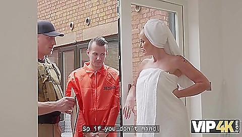 Mas disgracor jeanu with two