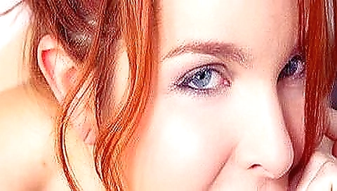 Hot sex with a golden- vibr