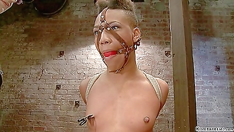 Chro deliveryman & cum all over her mouth