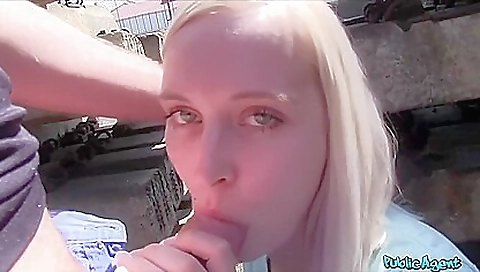 Shaving and takscapeed by two guys