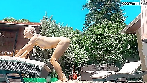 Slutty slut gets fucked by a boyfriend