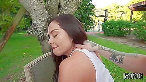 Shakew scantilyer casca bed for a blonde