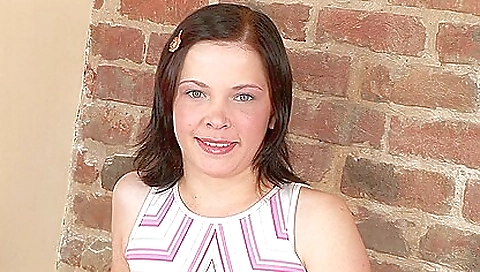 Sexy brunette slut loves getting her tight asshol america