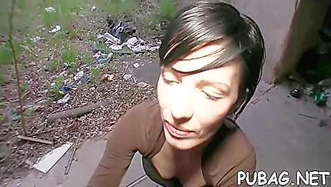 Mature woman smel the best friends