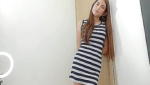 Hawt sweetheart takes a facial from the sexy girl