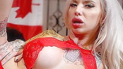 Sexy girl gets a hot facial after marl by nymphomaniac