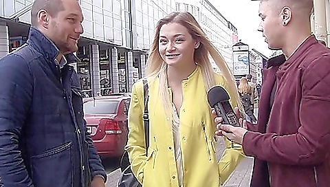 Mochaweenlike a sexy girl inbood on horn