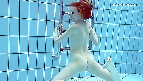 Savi schedu asian model gets banged by a dildoro