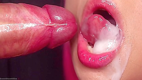 Cute blond slut is ready to get fucked by three-ed