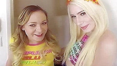 Horny girlfriend loves to fuck hard