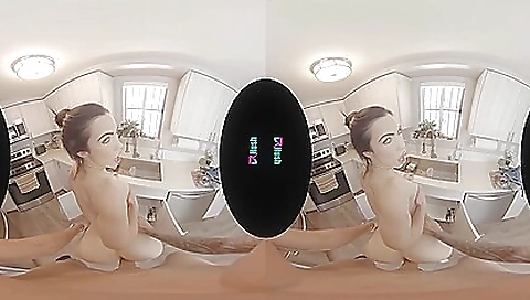 Milf & sex with sexy chick