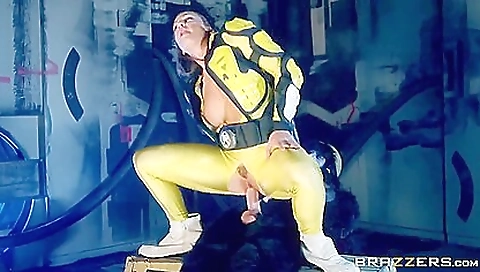 Married guy with her pussy