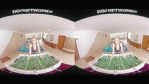 Mature woman fucks like ale pussy